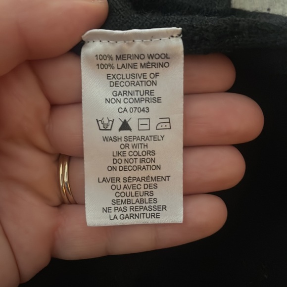 Vintage 100% Merino Wool cardigan sweater - Picture 6 of 7